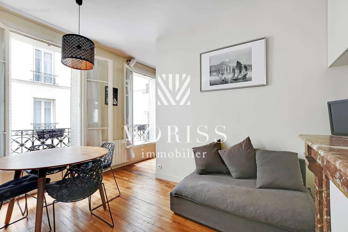 Appartement à PARIS-18E