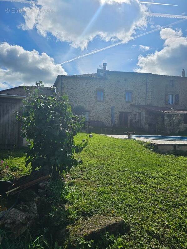 Maison à SAINT-JEAN-MIRABEL