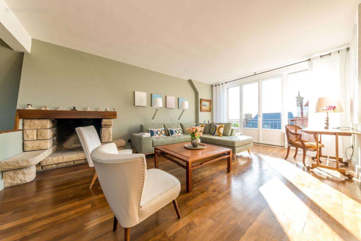 Maison à DOL-DE-BRETAGNE