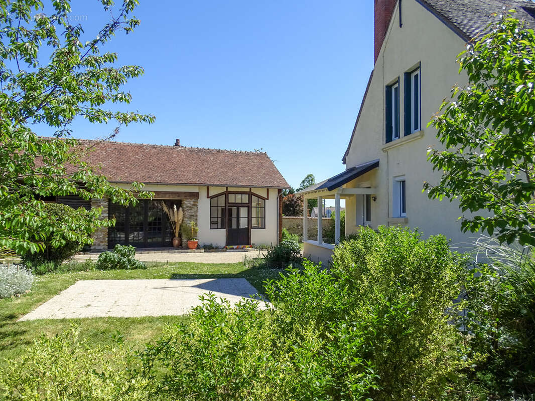 Maison à CHATRES-SUR-CHER