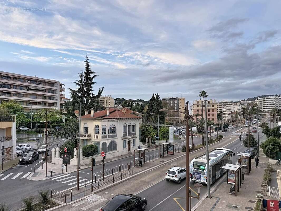 Appartement à LE CANNET