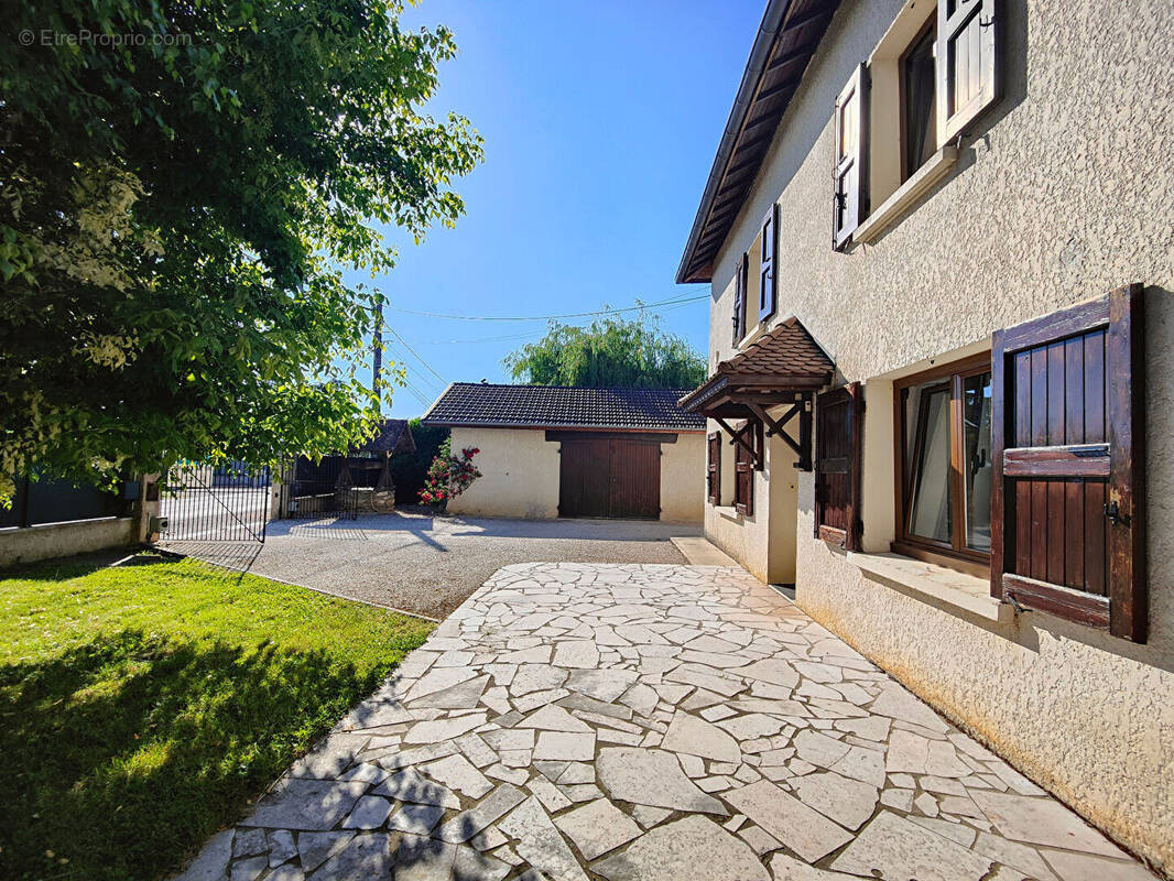 Maison à CORBELIN