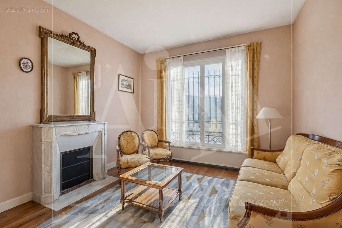 Maison à NANTERRE