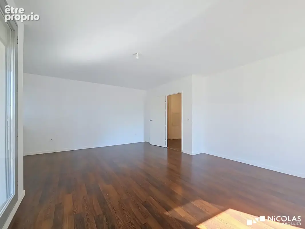 Appartement 3 pièces 73 m² à vendre à Bordeaux (33300) - photo 2