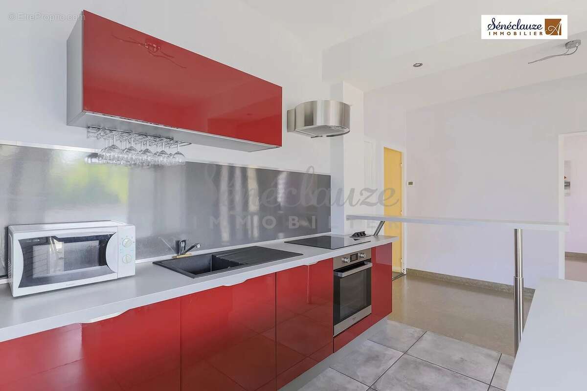 MAISON CHAPONOST 96 m² + Rez-de-chaussée de 45 m² aménageable - photo 6
