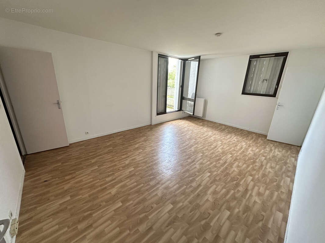 Appartement à RIS-ORANGIS