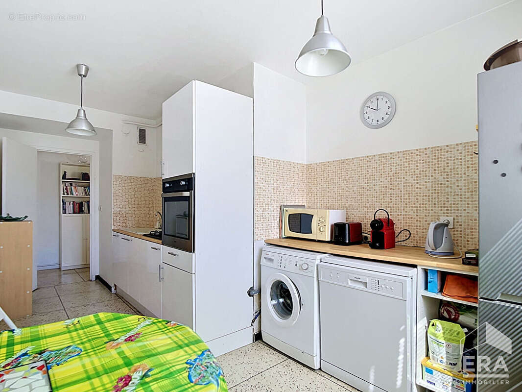Appartement à MARSEILLE-9E