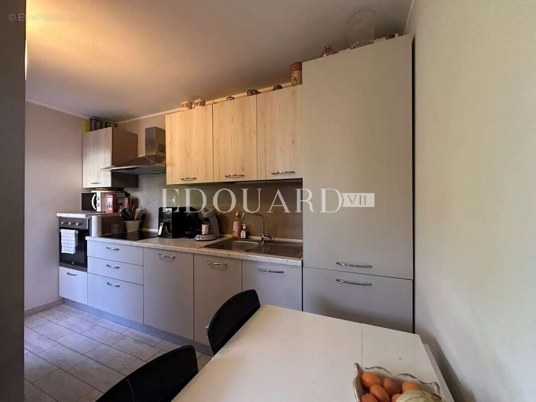 Appartement à ROQUEBRUNE-CAP-MARTIN