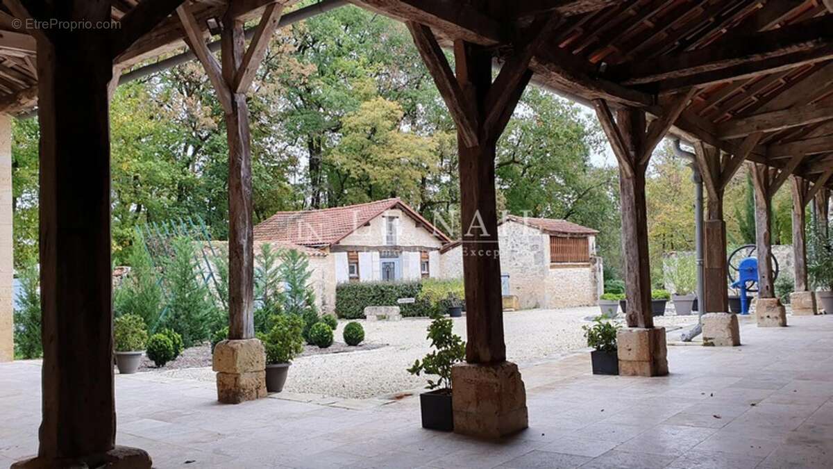 Maison à LIGUEUX