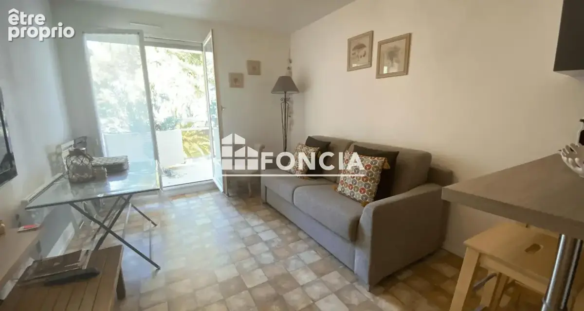 Appartement à BORMES-LES-MIMOSAS