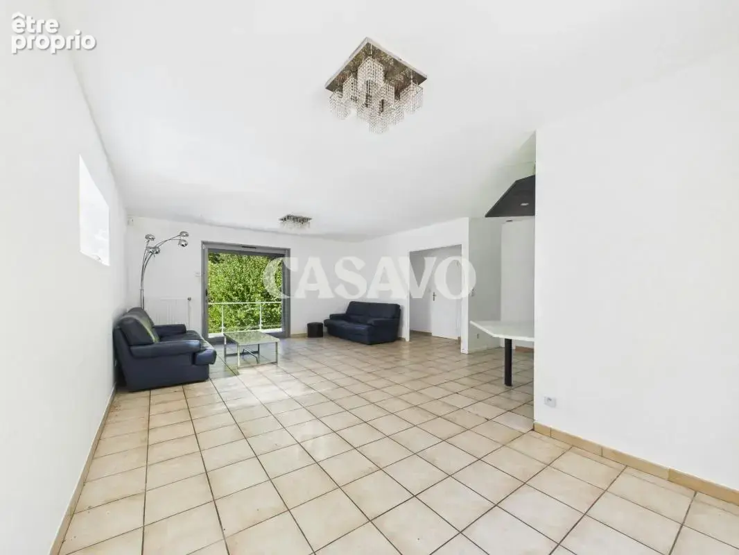 Vente Maison 5 pièces de 134m² - 69130 Écully - photo 2