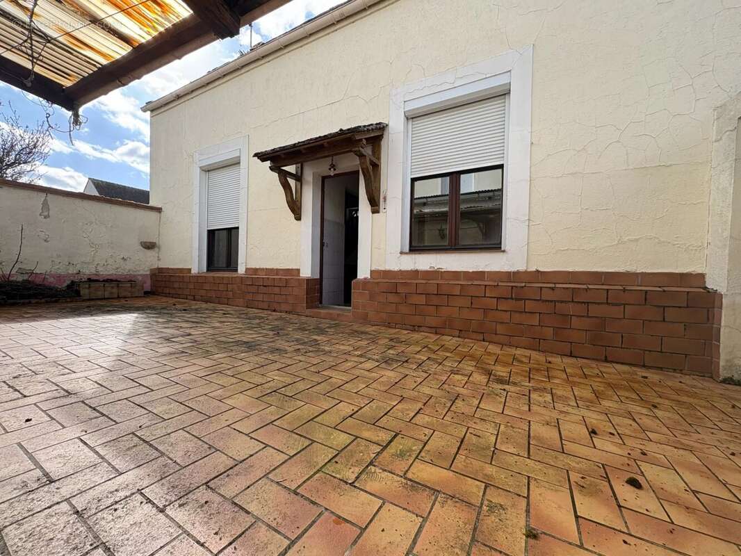 Maison à FONTENAY-TRESIGNY