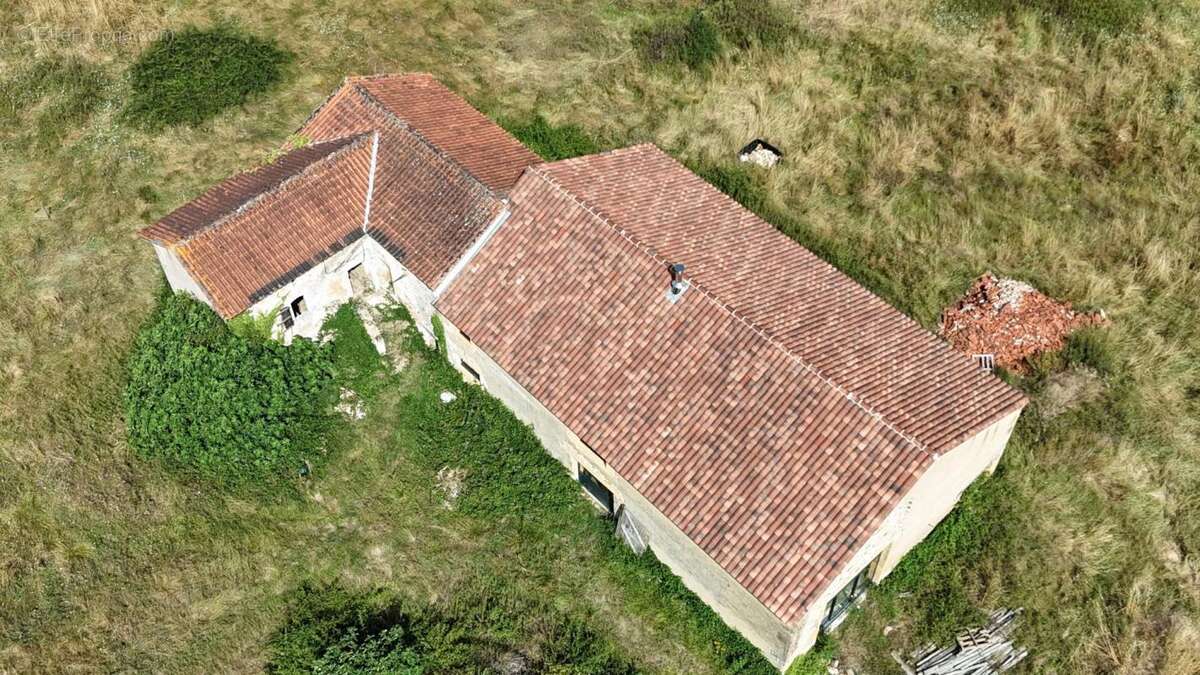 Maison à BEAUMONT-DU-PERIGORD
