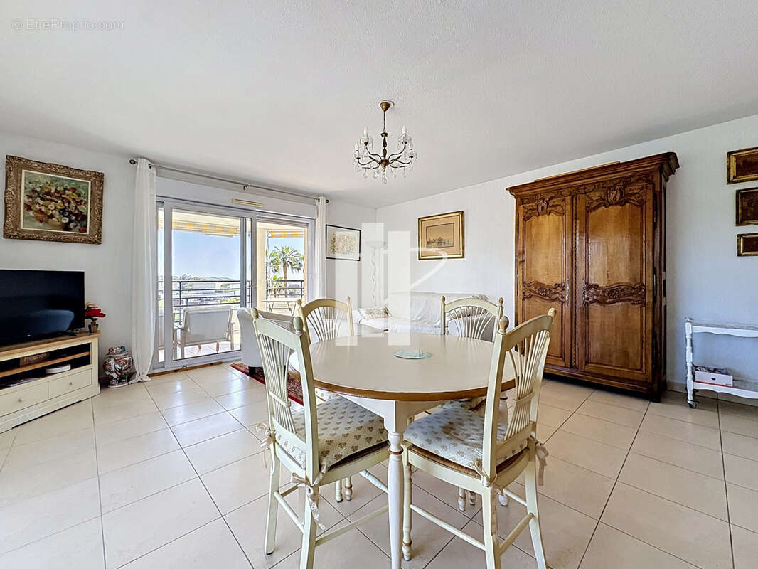 Appartement à SAINT-RAPHAEL