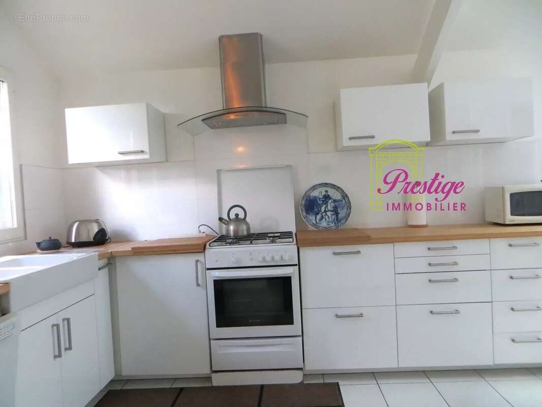 Maison à SARTROUVILLE