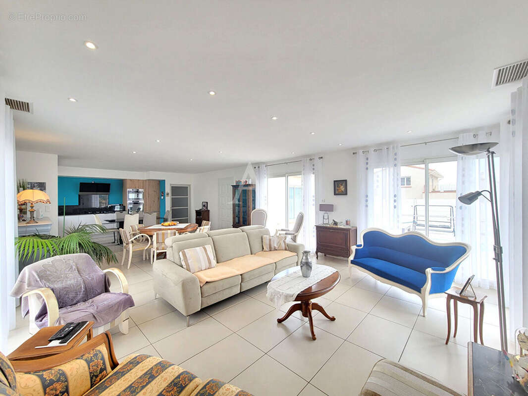 Maison à LATOUR-BAS-ELNE