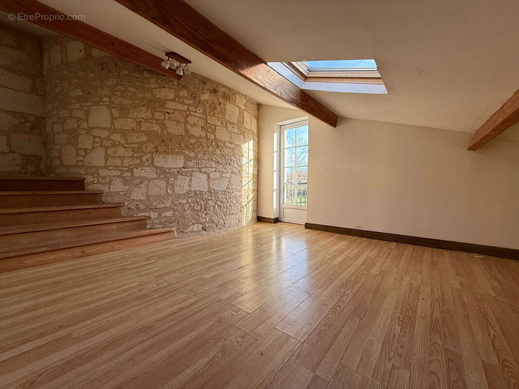 Maison à VILLEGOUGE