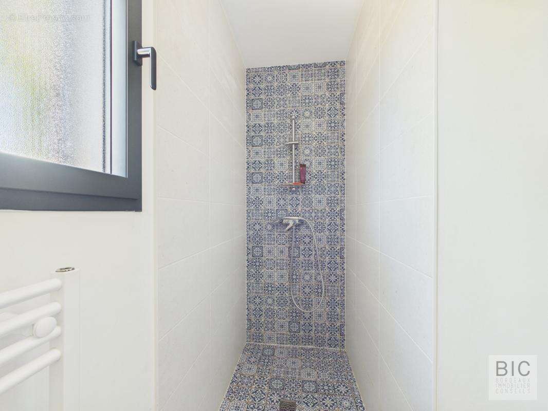 A vendre maison état neuf en bois avec jardin plein sud - photo 21