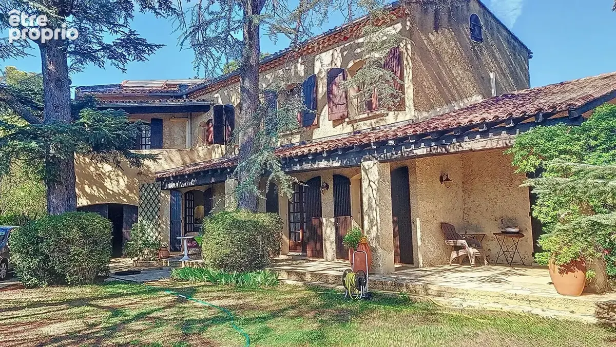 Maison à VILLENEUVE-LES-AVIGNON