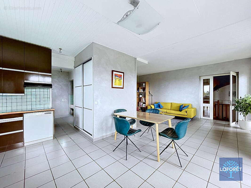 Appartement à SAINT-CYR-AU-MONT-D'OR