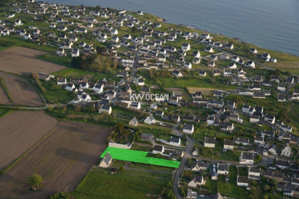 Terrain à PLOUHINEC