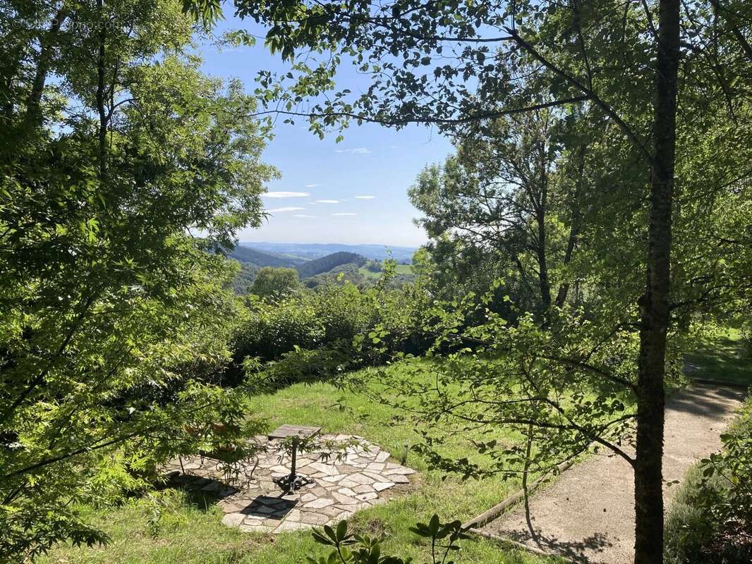 Charmante fermette avec vue imprenable à vendre près de Villapourçon - photo 26
