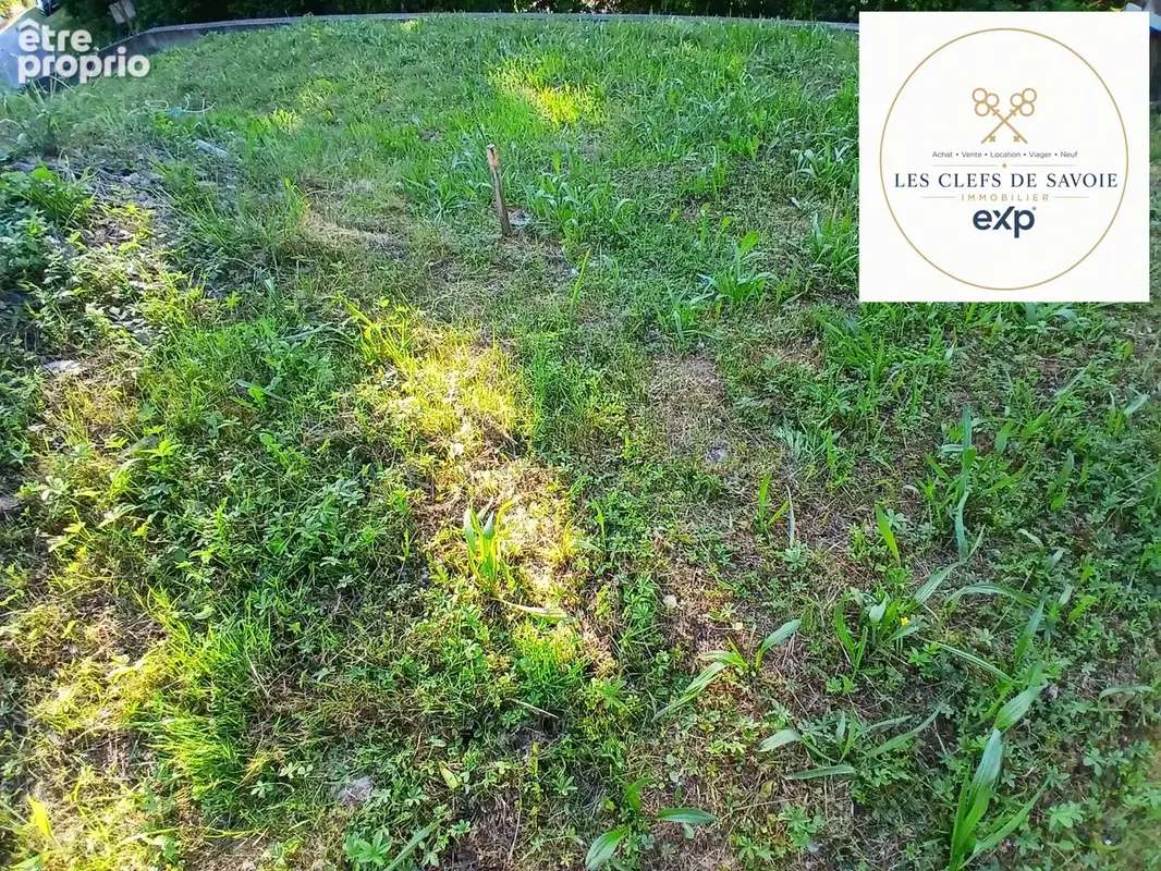 Terrain 546 m² à Laissaud  - photo 3
