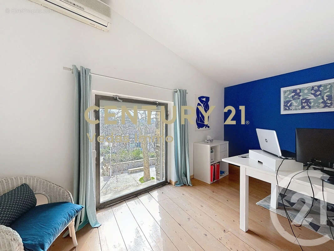 Maison à SAINT-JEAN-DE-VEDAS