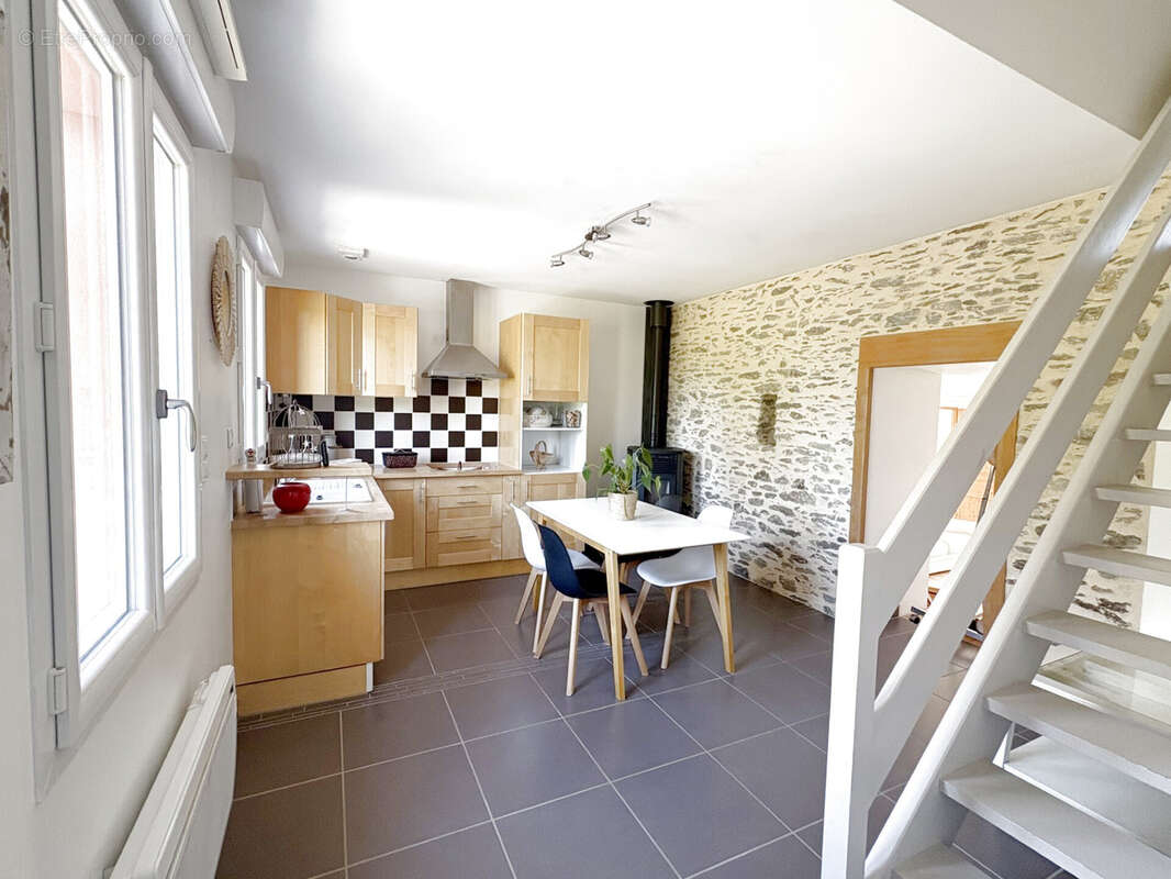 Maison à SUCE-SUR-ERDRE