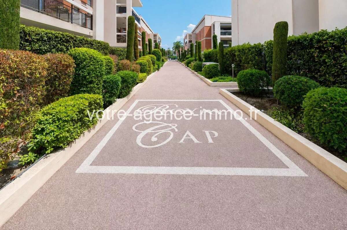 Appartement à VILLENEUVE-LOUBET