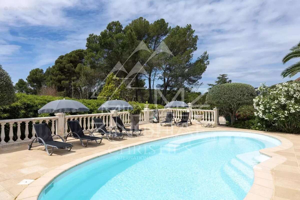 Maison à PEYMEINADE