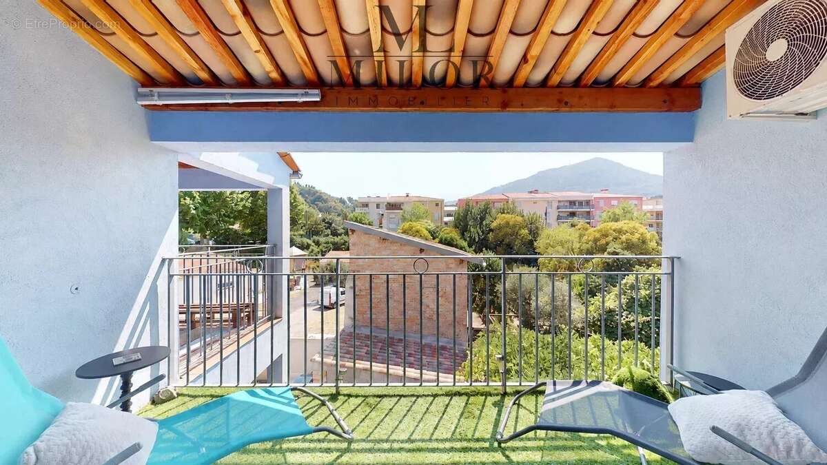 Saint-martin-du-var – dernier étage, 5 pièces avec mezzanine et deux balcons - photo 2