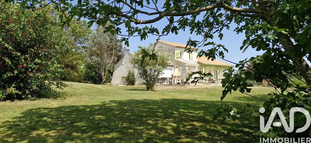 Photo 1 - Maison à MONTCARET