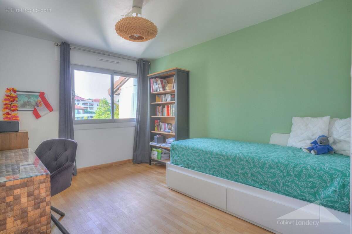 Appartement à PREVESSIN-MOENS