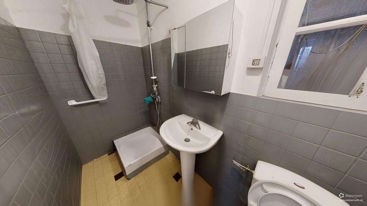 Appartement à MARSEILLE-6E
