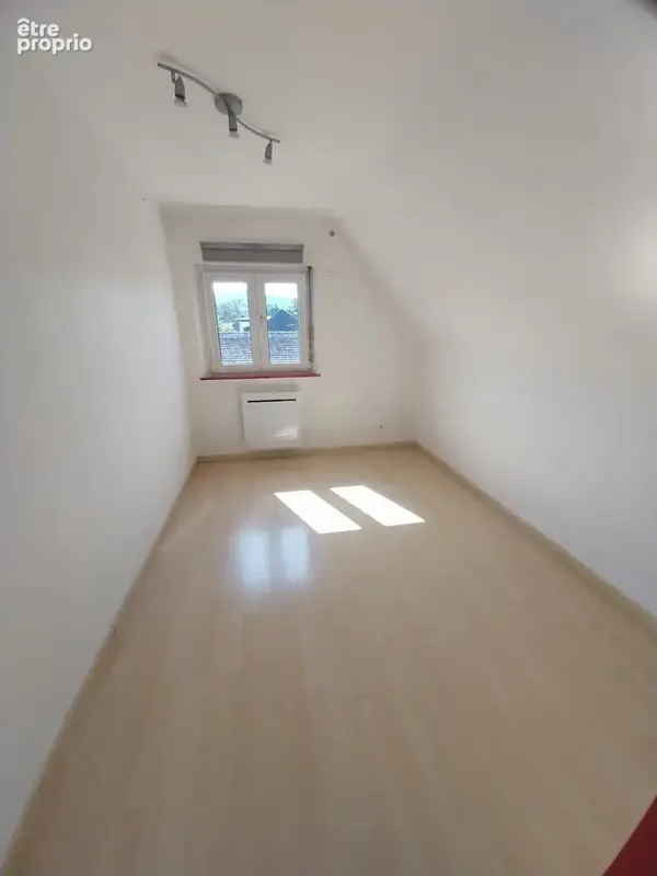 L’Agence SECKLER vous présente à WINTZENHEIM   Appartement de charme de 121 m2 en dernier étage avec terrasse - photo 5