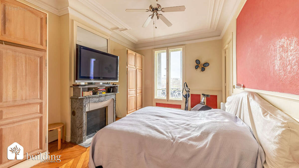 Appartement à NEUILLY-SUR-SEINE