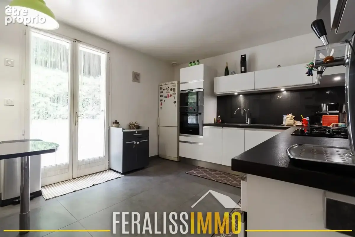 Maison familiale sur sous sol total ! - photo 8