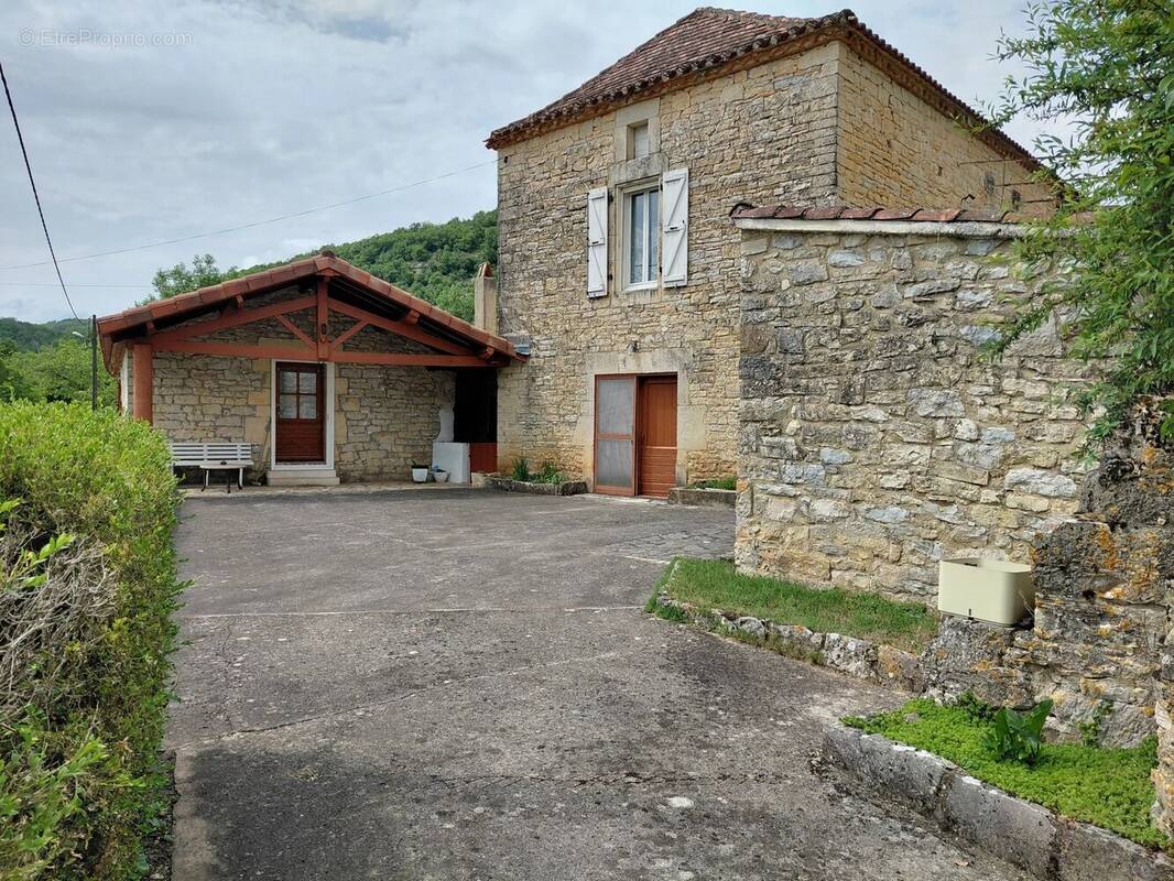 Maison à SAINT-MEDARD