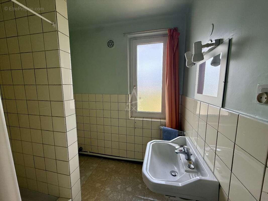 Exclusivité // moulins-lès-metz // maison // 150 m2 // 3 chambres // bureau // garage // terrain 11 ares //  fort potentiel d'am - photo 15