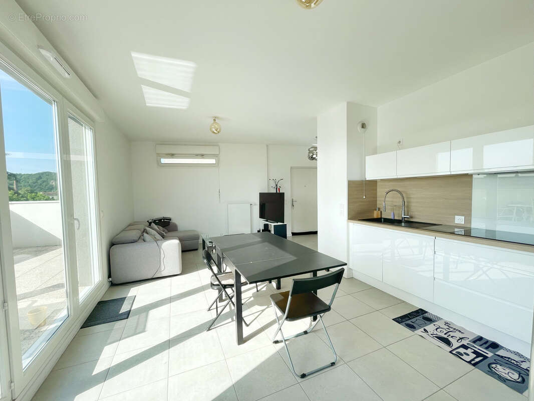 Appartement à GIVORS