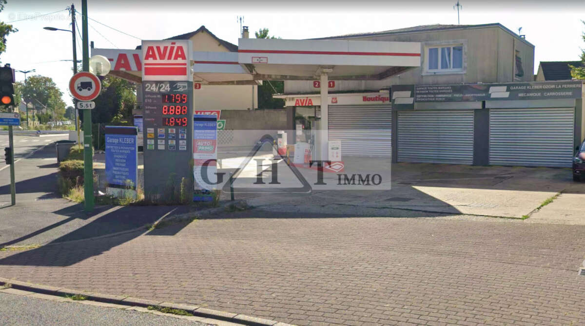 Commerce à OZOIR-LA-FERRIERE
