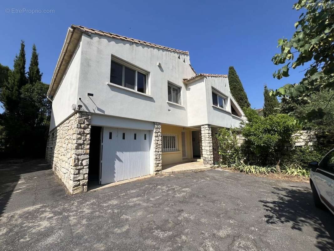 Maison à MONTFRIN