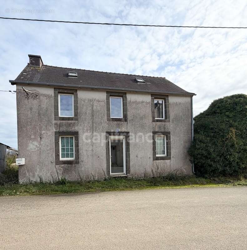 Maison à GOUEZEC