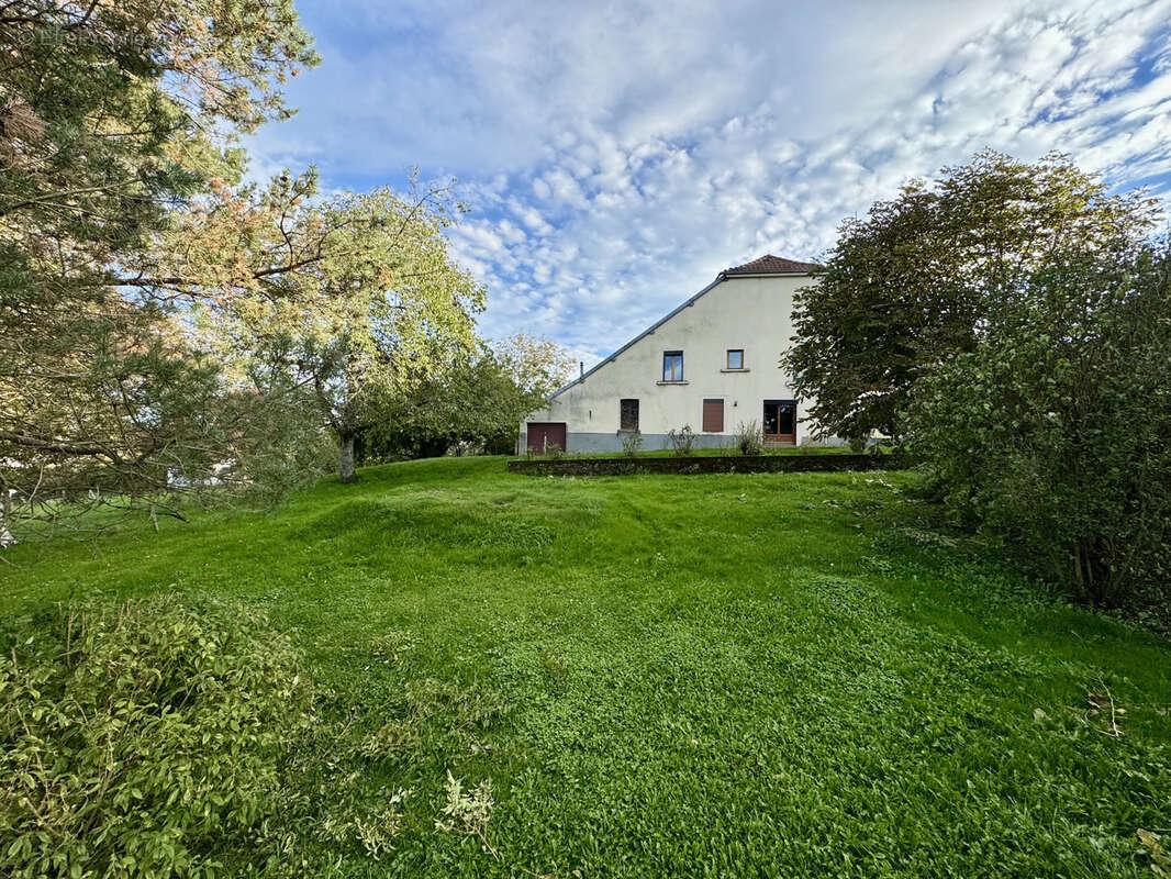 Maison à VILLERSEXEL