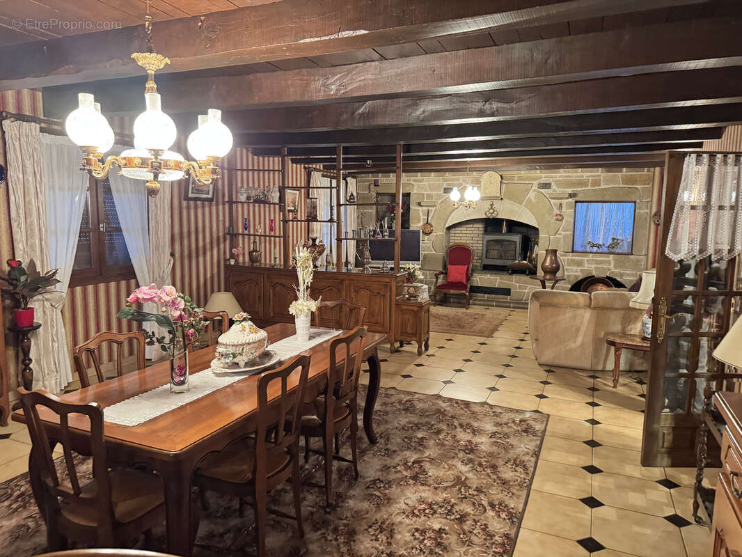 Maison à SEBAZAC-CONCOURES