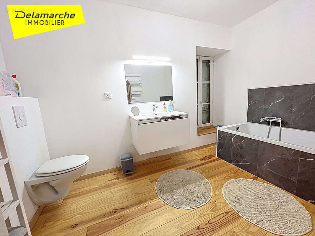 Maison à SAINTE-MARIE-OUTRE-L'EAU