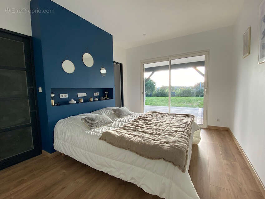 Maison à VILLEFRANCHE-DE-LONCHAT