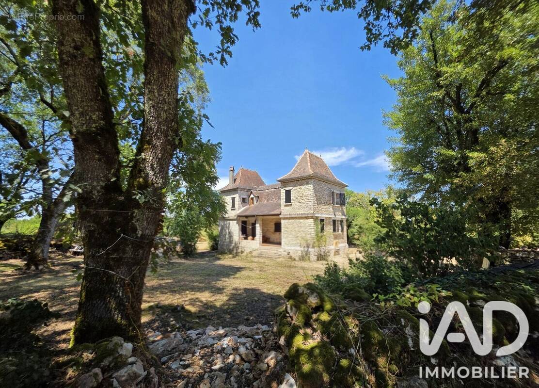 Photo 1 - Maison à LOUBRESSAC