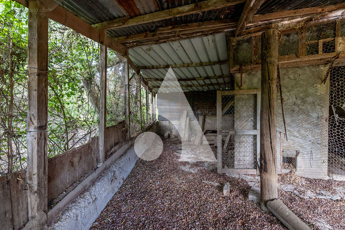 SIGOTTIER (05700) - Corps de ferme à rénover avec fort potentiel - photo 13